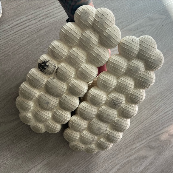 Sphere Slides , Bubble slippers men’s 10-11 cream color, spot on bottom 👍🏼 - Picture 3 of 5